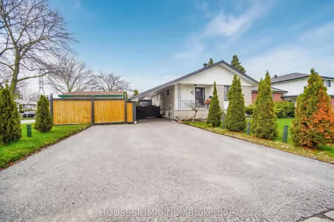 919 Central Park Boulevard N Oshawa ON L1G 6V8