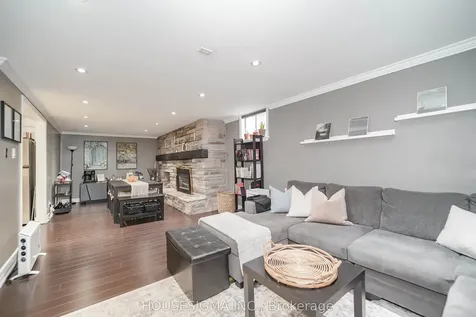 919 Central Park Boulevard N Oshawa ON L1G 6V8