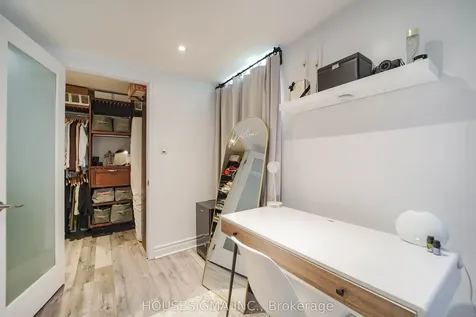 919 Central Park Boulevard N Oshawa ON L1G 6V8