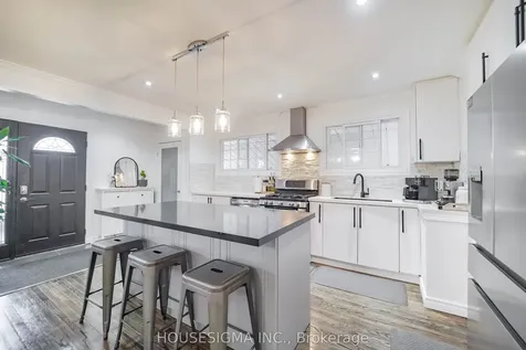 919 Central Park Boulevard N Oshawa ON L1G 6V8