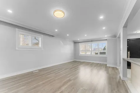 54 Saratoga Drive Toronto ON M1P 4J1