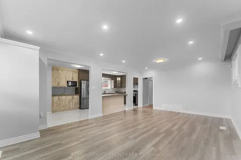54 Saratoga Drive Toronto ON M1P 4J1