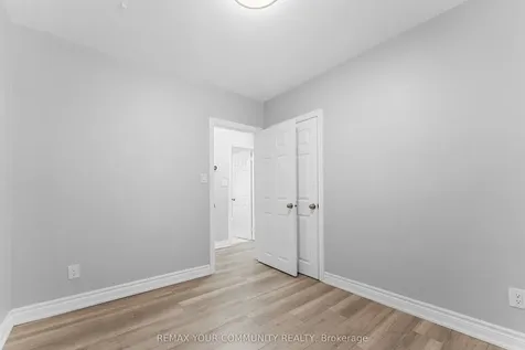 54 Saratoga Drive Toronto ON M1P 4J1