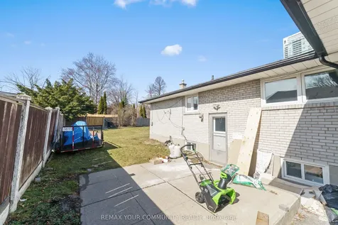 54 Saratoga Drive Toronto ON M1P 4J1