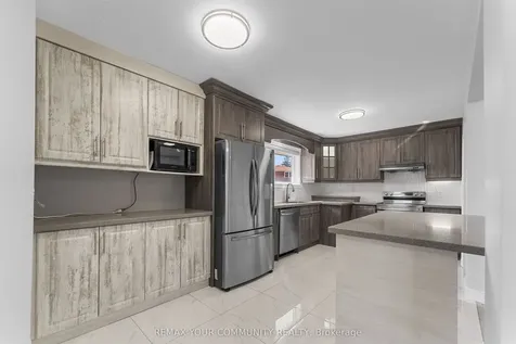 54 Saratoga Drive Toronto ON M1P 4J1