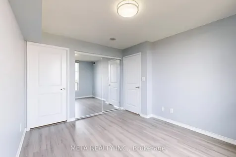 8 Rosebank Drive Toronto ON M1B 5Z3