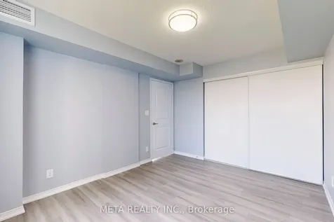 8 Rosebank Drive Toronto ON M1B 5Z3