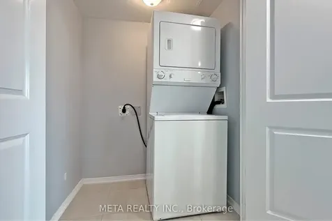 8 Rosebank Drive Toronto ON M1B 5Z3