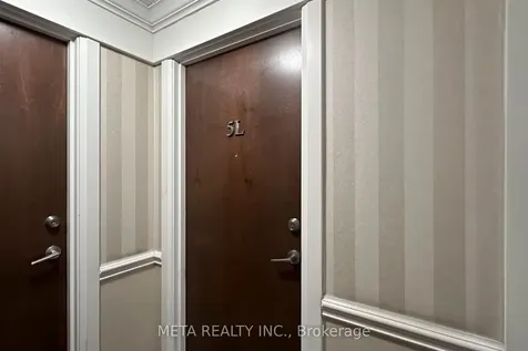8 Rosebank Drive Toronto ON M1B 5Z3