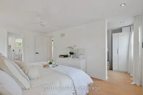 10 Coles Avenue Ajax ON L1T 3G7