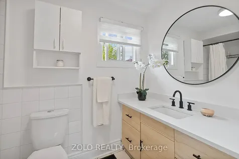 10 Coles Avenue Ajax ON L1T 3G7