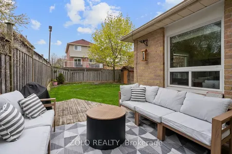 10 Coles Avenue Ajax ON L1T 3G7