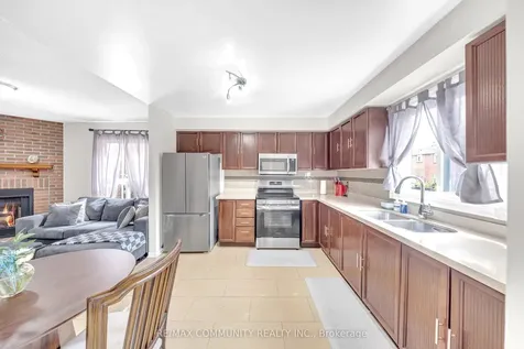 43 Muirbank Boulevard Toronto ON M1C 4S7