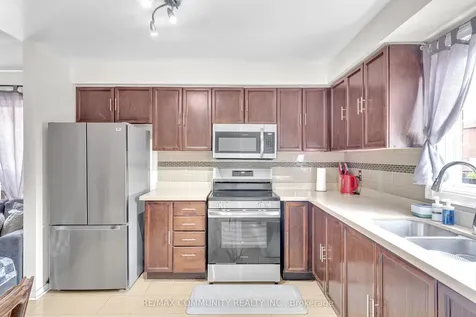 43 Muirbank Boulevard Toronto ON M1C 4S7