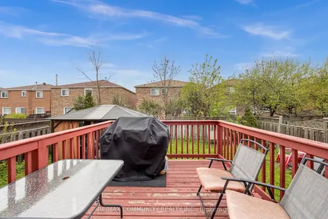 43 Muirbank Boulevard Toronto ON M1C 4S7