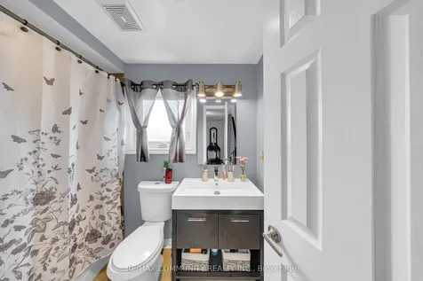 43 Muirbank Boulevard Toronto ON M1C 4S7