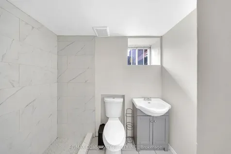 43 Muirbank Boulevard Toronto ON M1C 4S7