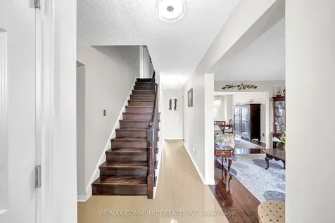 43 Muirbank Boulevard Toronto ON M1C 4S7
