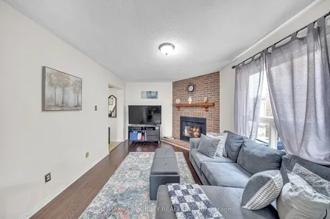 43 Muirbank Boulevard Toronto ON M1C 4S7