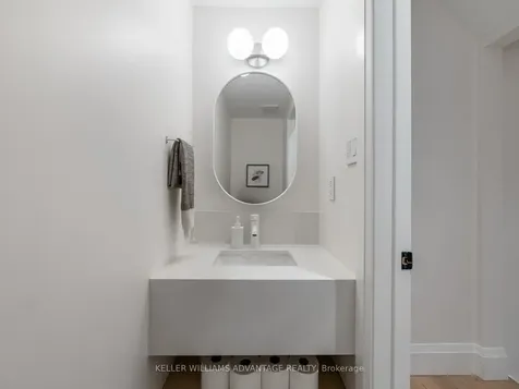 87 Boardwalk Drive Toronto ON M4L 3X9