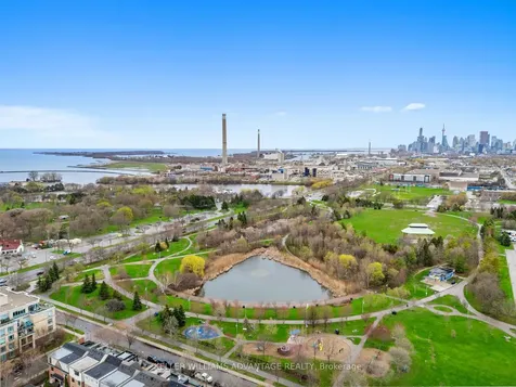 87 Boardwalk Drive Toronto ON M4L 3X9
