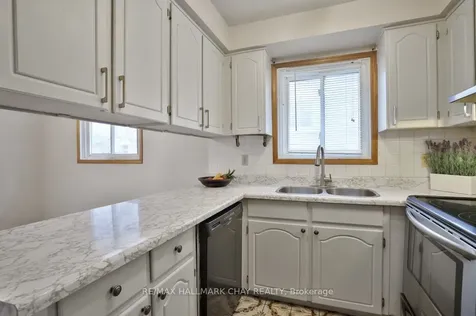 63 Fred Bland Crescent Toronto ON M1J 3L7