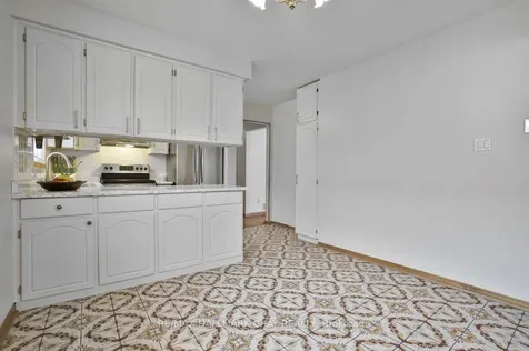 63 Fred Bland Crescent Toronto ON M1J 3L7