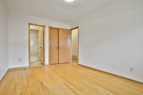 63 Fred Bland Crescent Toronto ON M1J 3L7