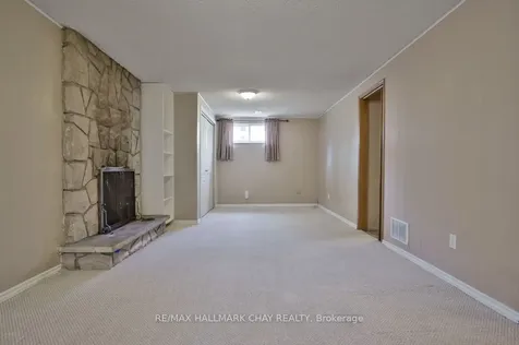63 Fred Bland Crescent Toronto ON M1J 3L7