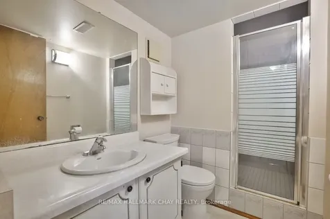 63 Fred Bland Crescent Toronto ON M1J 3L7