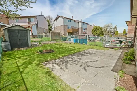 63 Fred Bland Crescent Toronto ON M1J 3L7