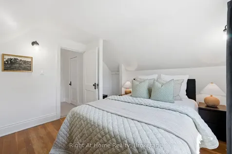 381 Jarvis Street Oshawa ON L1G 5L1