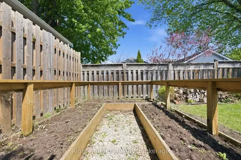 381 Jarvis Street Oshawa ON L1G 5L1