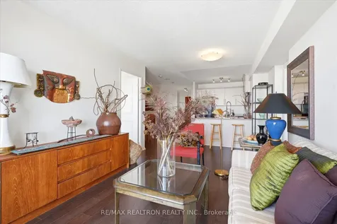 6 Rosebank Drive Toronto ON M1B 0A1