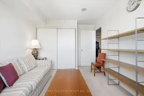 6 Rosebank Drive Toronto ON M1B 0A1