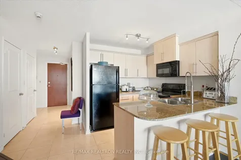 6 Rosebank Drive Toronto ON M1B 0A1