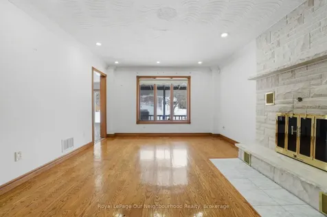 79 Elizabeth Street Oshawa ON L1J 8H3