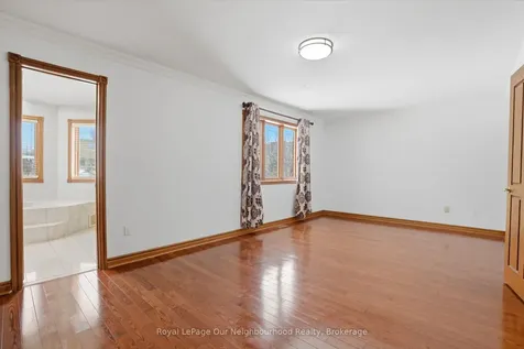 79 Elizabeth Street Oshawa ON L1J 8H3