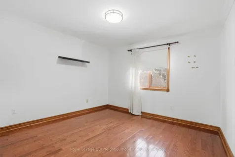 79 Elizabeth Street Oshawa ON L1J 8H3