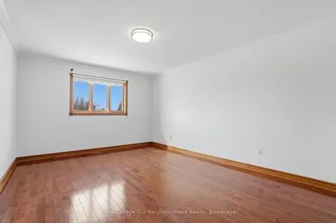79 Elizabeth Street Oshawa ON L1J 8H3