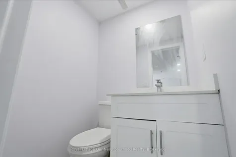 79 Elizabeth Street Oshawa ON L1J 8H3