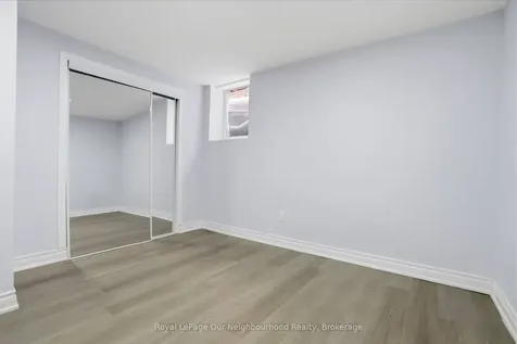 79 Elizabeth Street Oshawa ON L1J 8H3