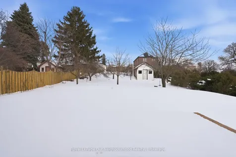 79 Elizabeth Street Oshawa ON L1J 8H3
