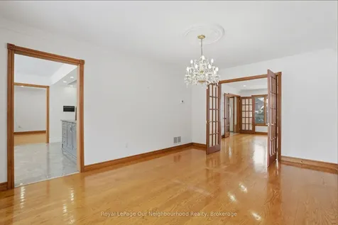 79 Elizabeth Street Oshawa ON L1J 8H3