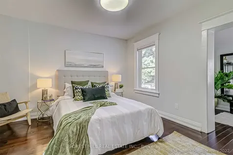 373 Woodbine Avenue Toronto ON M4L 3P7