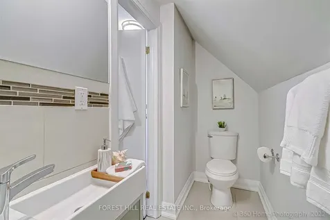 373 Woodbine Avenue Toronto ON M4L 3P7
