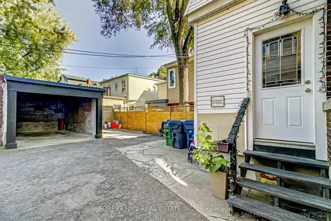 373 Woodbine Avenue Toronto ON M4L 3P7