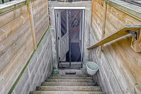 373 Woodbine Avenue Toronto ON M4L 3P7