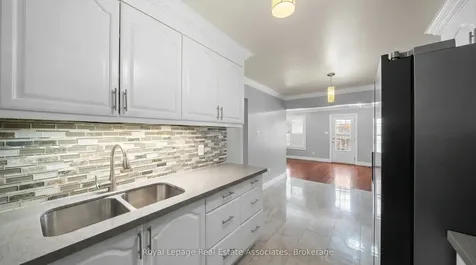 95 Quantrell Trail Toronto ON M1B 1L7