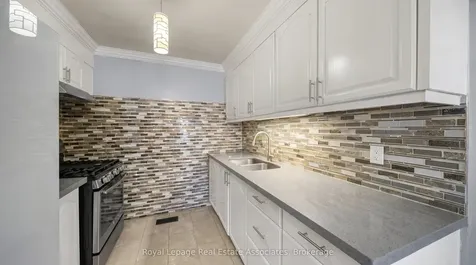 95 Quantrell Trail Toronto ON M1B 1L7